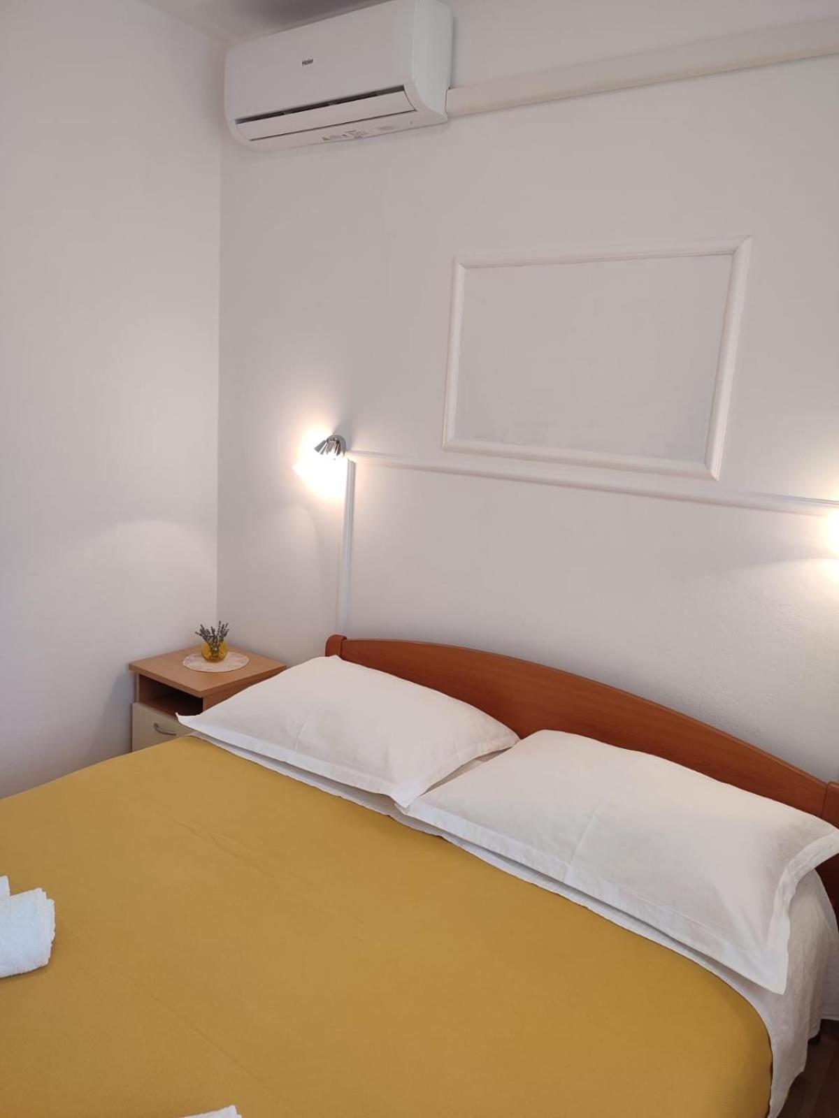 Petra Appartement Vodice Buitenkant foto