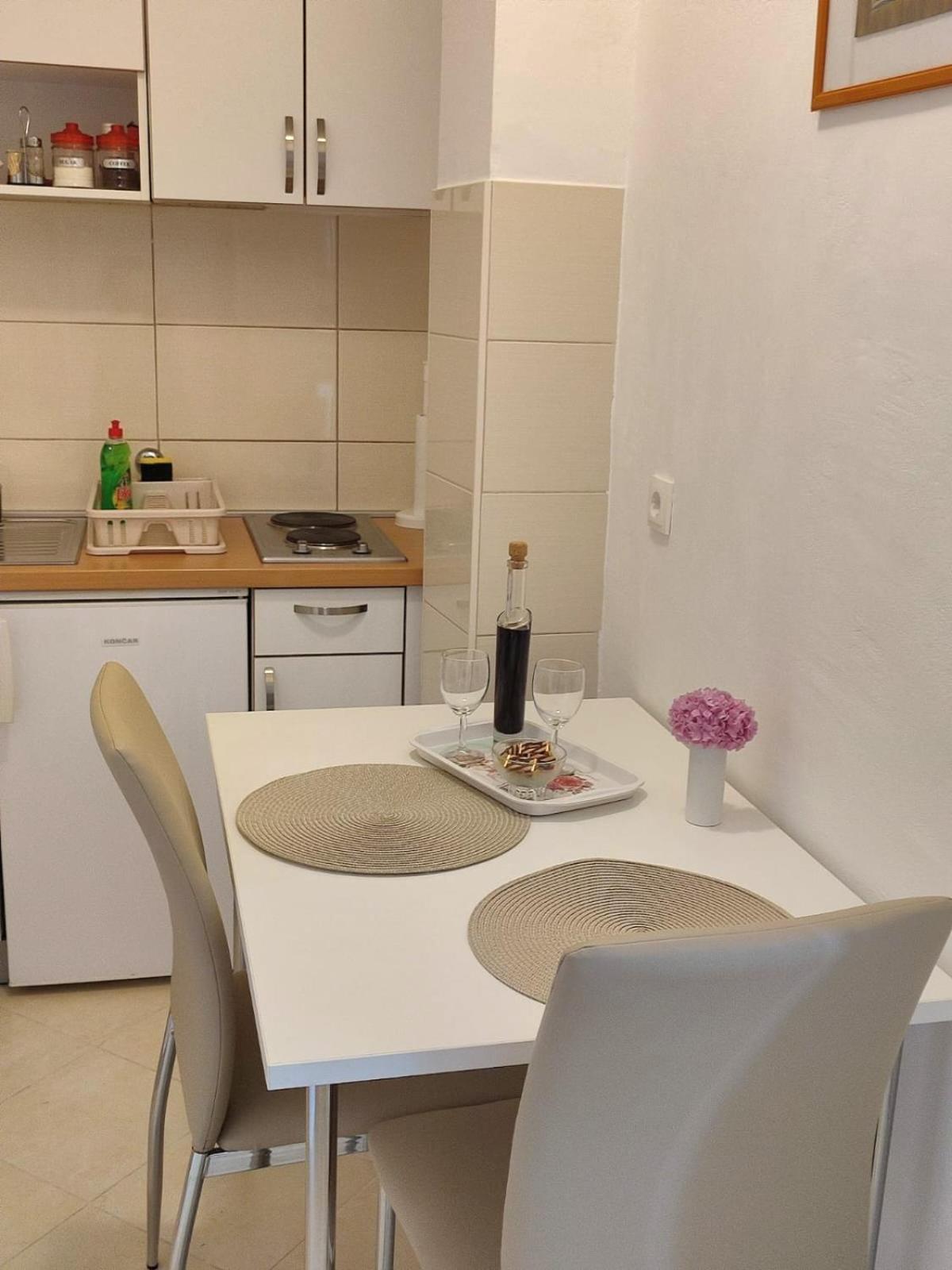 Petra Appartement Vodice Buitenkant foto