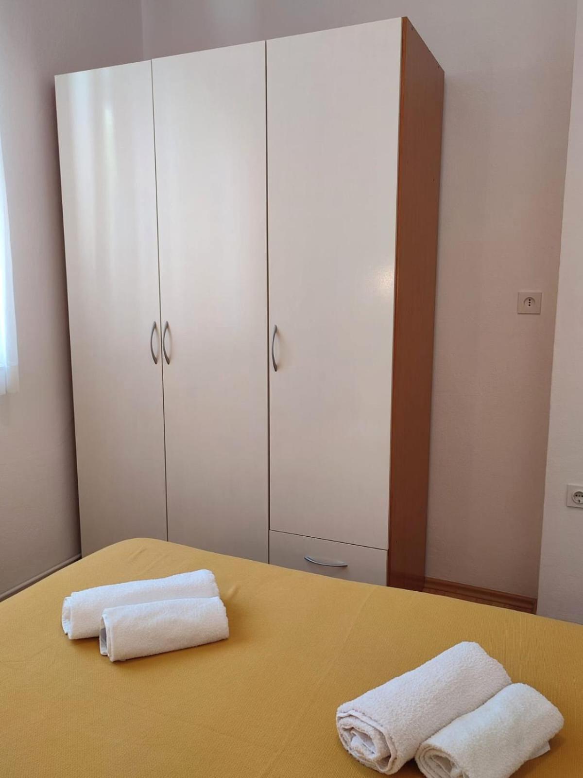Petra Appartement Vodice Buitenkant foto